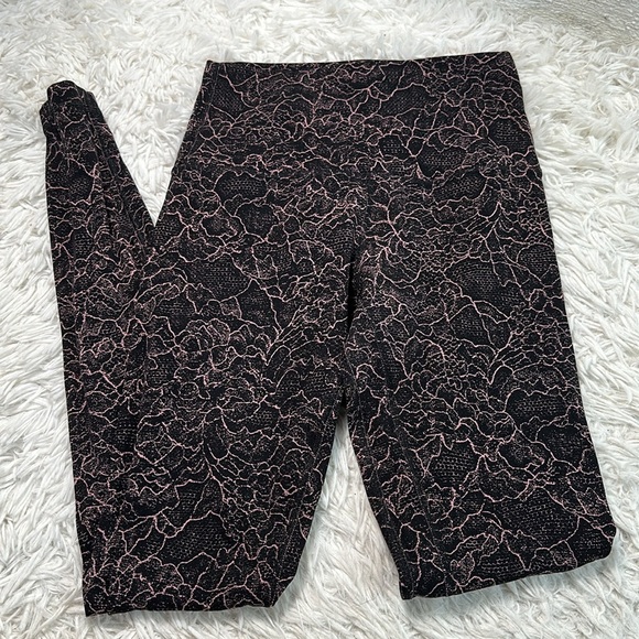 Lululemon Align Pant *Full Length 28" Lacescape Spanish Rose Black - Picture 1 of 5